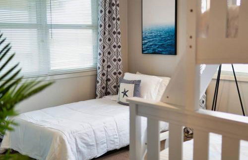 Serenity Sol ※ Surfside Charmer Near Beach & Jetty - Foto 33