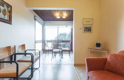 Belo apartamento e completo no Centro com vista - Foto 9