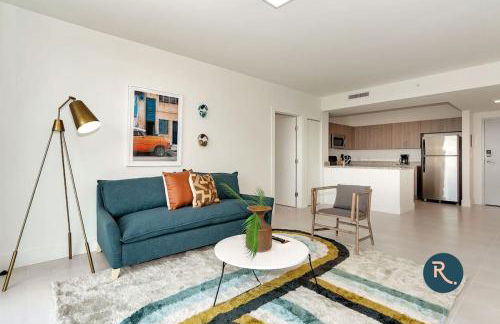 Roami at Grove 27 - Photo 40