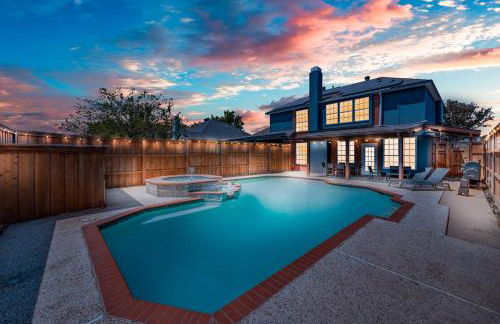 6 Bedroom Home with Pool, Centrally Located - Foto 14