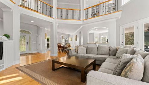 Lakefront 6bdr, Priv Dock, Game Room, Firepit Jake's Lake House by Avantstay - Foto 4, Other