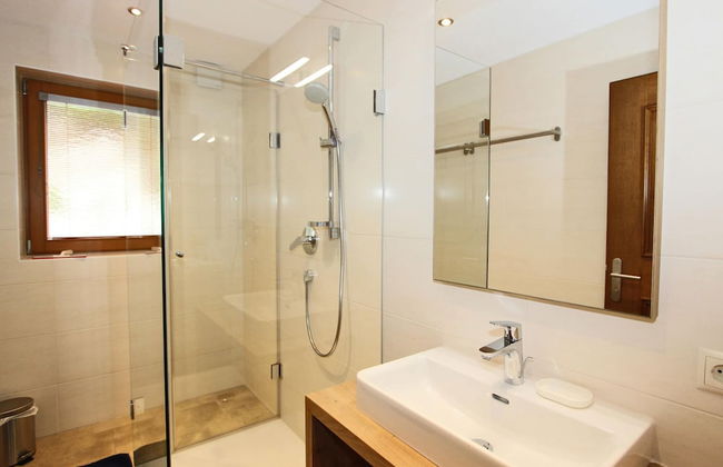 Apartment at the City Center in Brandberg - Photo 9