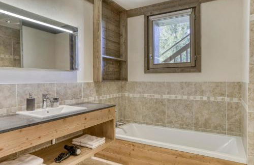 Chalet exceptionnel de 600m2 - Spa, salle de gym, ski-room - Foto 28