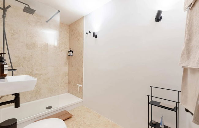 Chic 1BD Maisonette W/hot Tub, King's Cross! - Foto 23