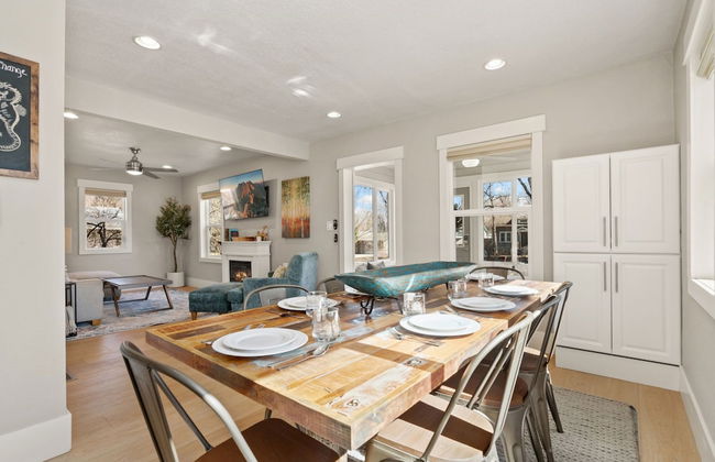 CSU Hideaway King Bd, Backyard Oasis, EV Charger - Foto 23