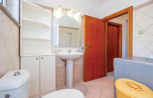 4 Bedroom Stunning Home In Viskovo - Foto 38