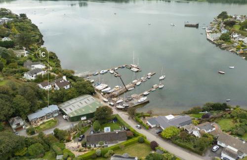 Master Shipwrights House - Great Location - Free WiFi & Parking - Fireplace - Photo 24