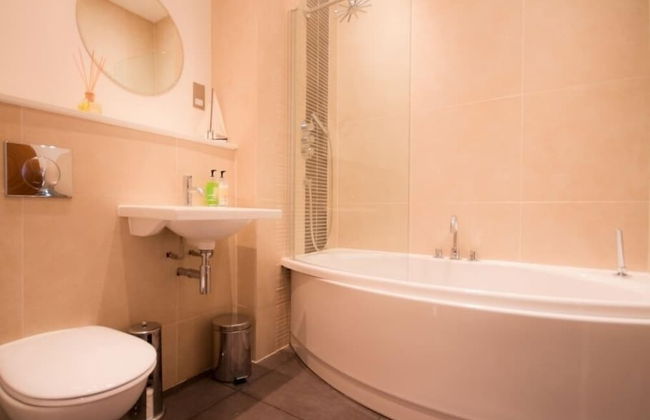 Gresham House 2-bed - Foto 8