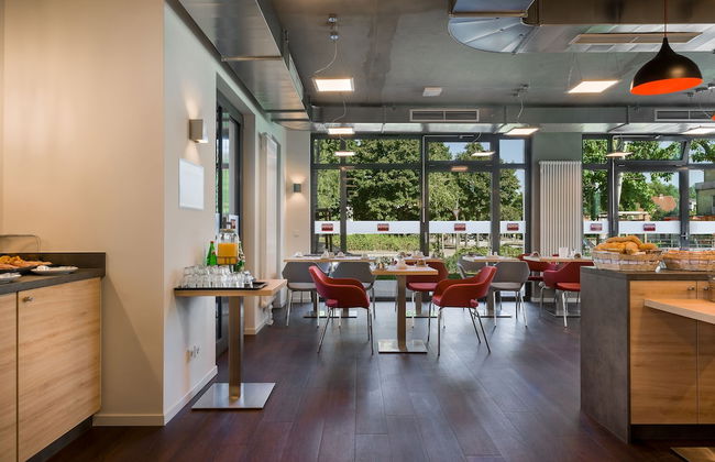 Signature East Hotel Apartment - Photo 45