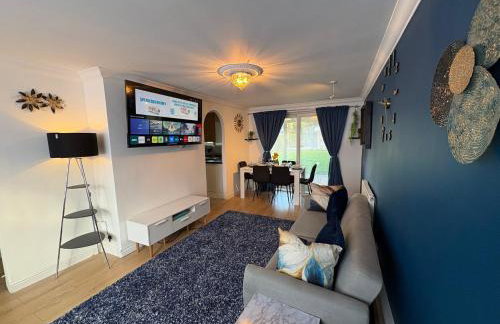 Modern & Spacious 3BR House Bracknell - Berkshire - Photo 51