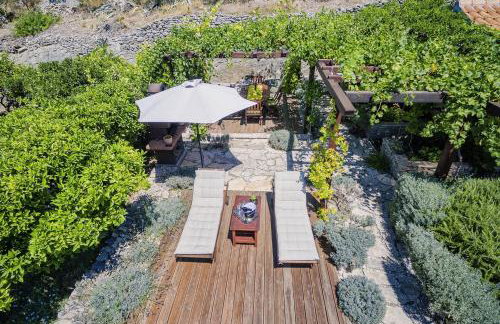 Holiday house with a parking space Split - 22315 - Photo 9