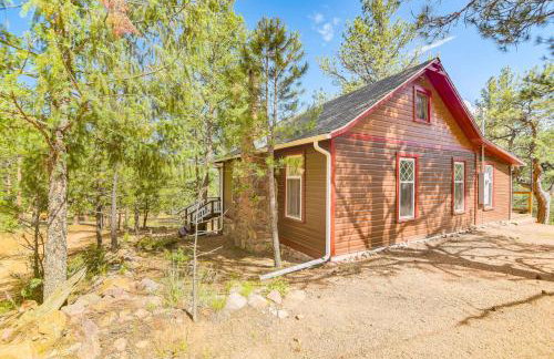 Pine Chateau Guest Cabin with Mtn Views and Sauna! - Photo 21
