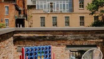 Stunning 4BR Townhome Rooftop City Views - Foto 2