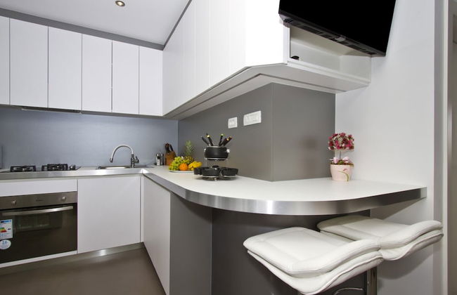 Luxury apt With Roofed Patio Near Beach & Center - Foto 9