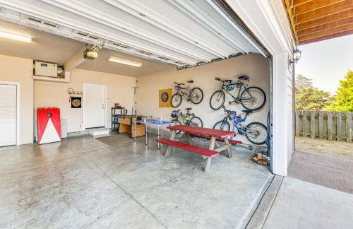 Coastal Oregon Home Walk to Dock! - Photo 23