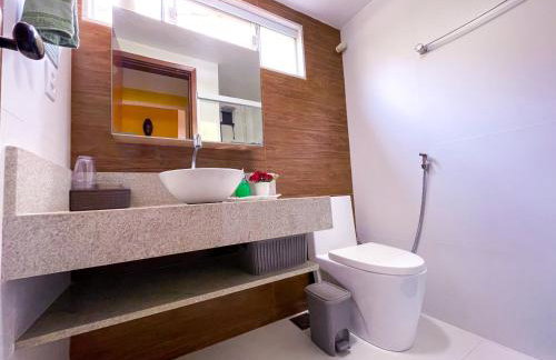 Recantos Pinheiros - Casa inteira, até 15 hóspedes - Piscina privativa, sinuca, ar condicionado e TVs nos 4 quartos - Condomínio Orla 500, lado praia - Unamar, Cabo Frio-RJ - Foto 32