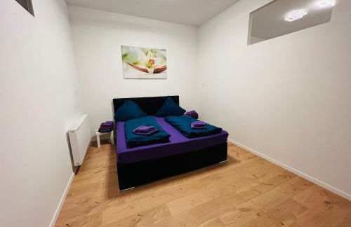 Big Apartment l 18 Beds l Free Parking l WiFi l - Photo 18
