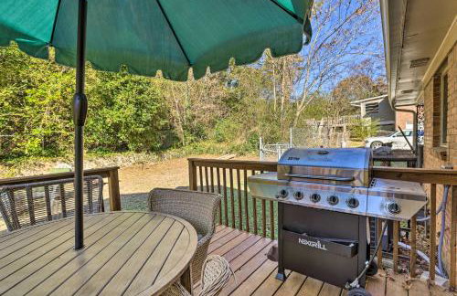 Modern Birmingham Escape with Yard and Fire Pit! - Foto 26