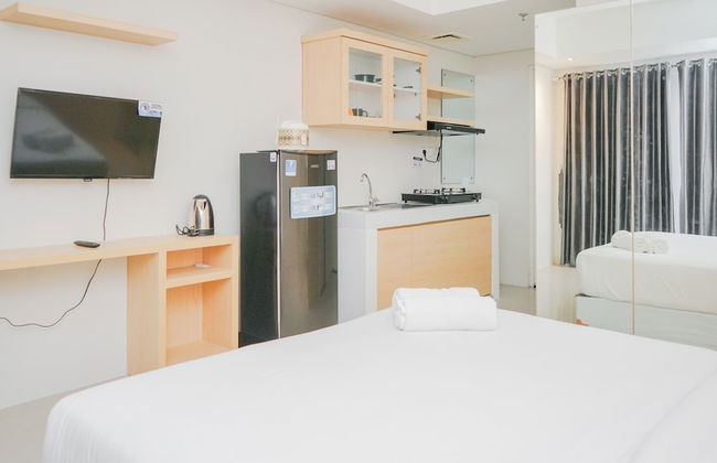 Cozy Place @ Studio The Breeze Bintaro Plaza Apartment - Foto 1