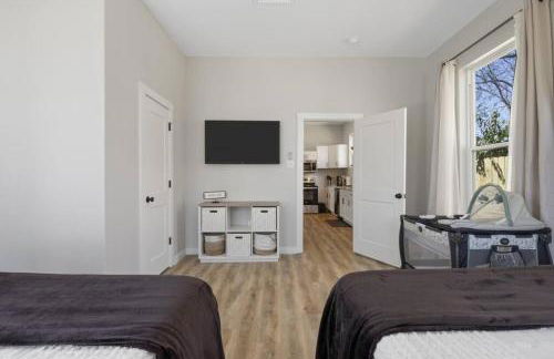 Cowboy Pool 2 mins 2 Silos & Cameron Park - Photo 26