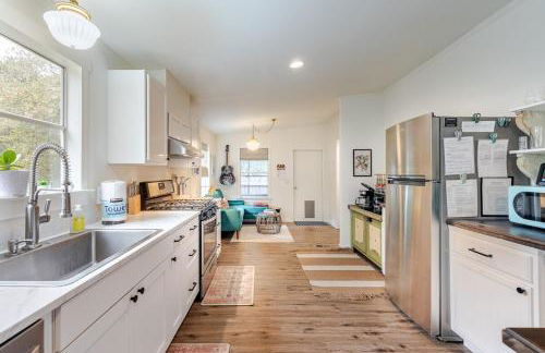 River Access at Blanco River, Charming Big Cottage - Foto 21