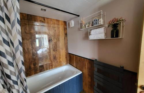 Inner Dowsing Lightship - Photo 5