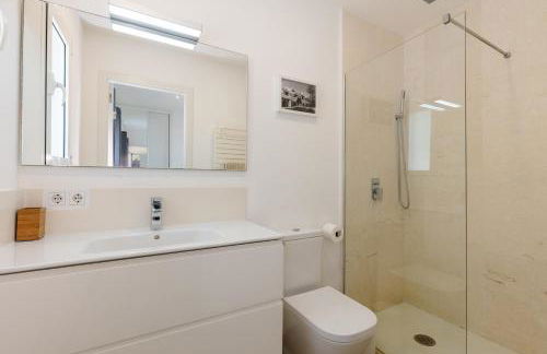 Villa Maravilla with HEATABLE pool ROOFTOPbar with sea views - Foto 8