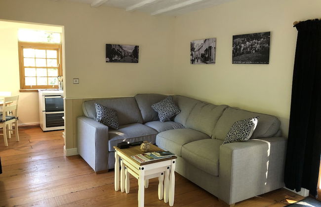 Idyllic Location, Stunning Views, Relax & Refresh in Peace & Comfort - Foto 14