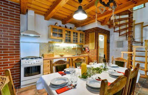 2 Bedroom Stunning Home In Jalzabet - Foto 5