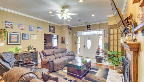 Explore Gulf Coast and Beyond! Home with Yard and Games - Foto 1