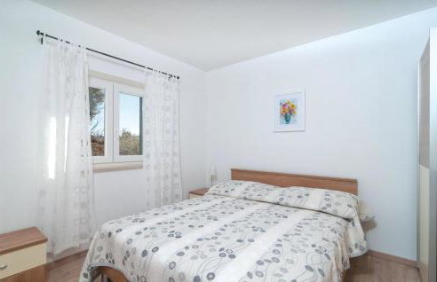 Five-Bedroom Holiday Home In Donji Humag - Photo 29