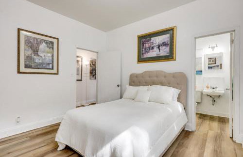 Steps to Food and Shops Cozy Condo in Jacksonville! - Foto 14