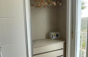 This spectacular 3-bedroom apart - Photo 25