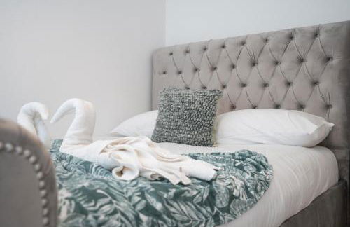 Emirates House, Luxe 5 Bed, with King sized Beds, next to Aiport & NEC, JLR 5 mins - Foto 25