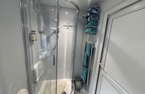 Entire guest suite in Highcliffe Dorset - Photo 22