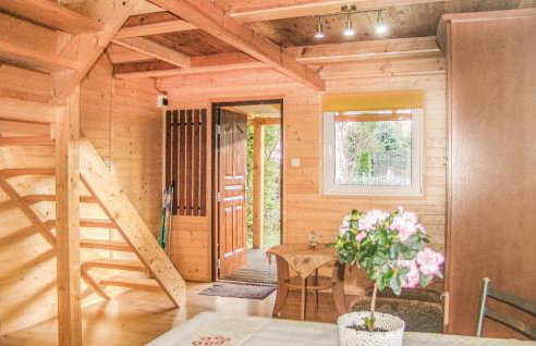 Beautiful Home In Karwienskie Blota - Foto 17