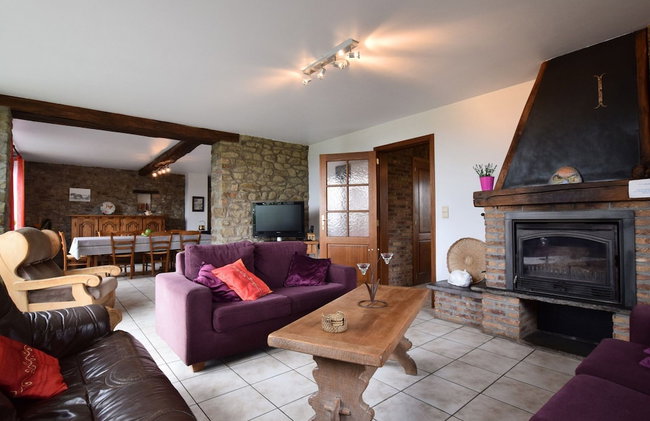 Holiday Home in Rendeux With Fenced Garden - Photo 2