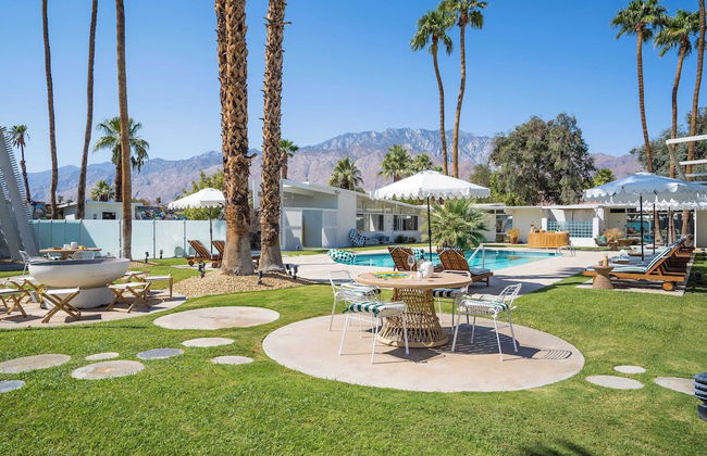 The Monkey Tree Hotel Buyout by Avantstay Entire Hotel Buyout! Funky Rooms w/ Modern Amenities! - Foto 1