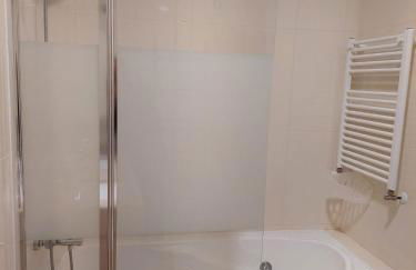 Gorgeous Beach Apartment - Checkinhome - Photo 33