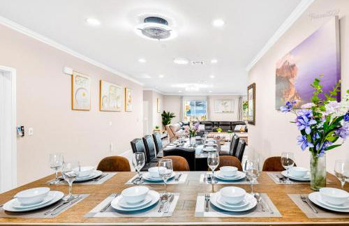 Spacious 9BR Home with Parking and Near DTLA - Foto 2