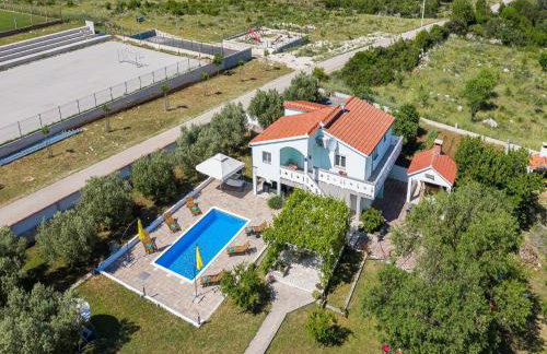 Holiday House Marina with pool - Foto 99