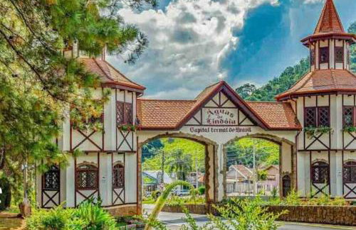 Casa com piscina em condomínio fechado - Foto 4