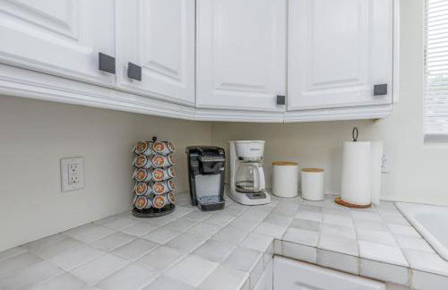 DO with AC Awesome Waterfront Marina Home - Foto 7