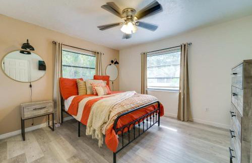 Lounge Area Office Fenced Yard Near It All - Photo 26