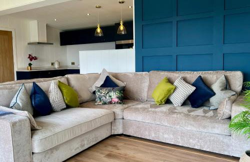 Phoenix Lodge - Luxury 2 ensuite bedrooms, lakeside views - Foto 6