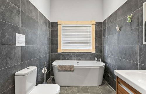 Croftner, Great Field Lodges - Hot Tub, Free WiFi & parking - Foto 13