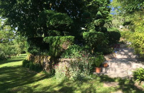 Séjour à deux au Château d'Autoire, studio de charme, tonnelle, vue vallée et village - Foto 23