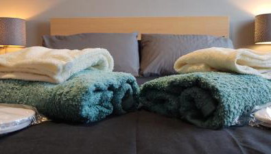 Modern 1-Bed Flat in Wigan - Foto 3, towels