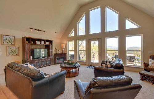 Mtn Views, Game Room, Hot Tub! Lakemont Retreat - Foto 1