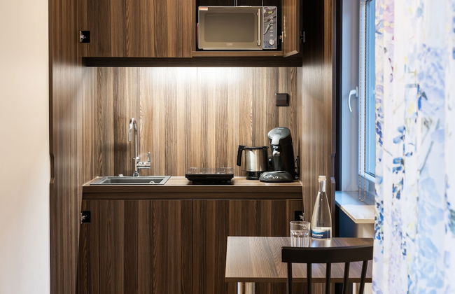 Nomad Serviced Apartments - Photo 17